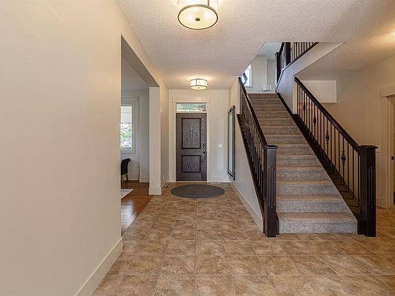2nd image of 412 NW Aspen Glen Pl SW
