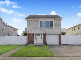 76 Berry Ave, Staten Island, NY 10312
