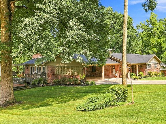 4th image of 723 Whippoorwill Dr
