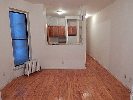 4th image of 172 W 77th St APT 3D