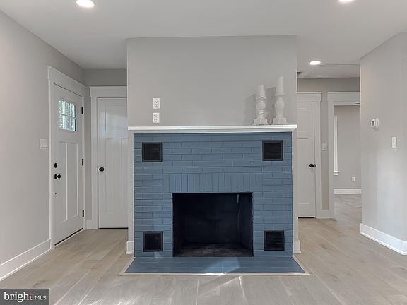 5th image of 23165 Town Creek Dr