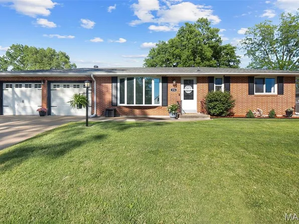 374 Edgewood Dr, Cape Girardeau, MO 63703