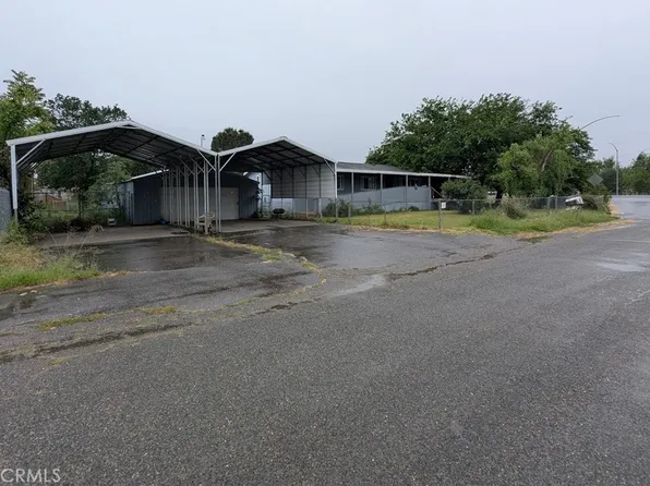 12 Grover Ln, Oroville, CA 95965