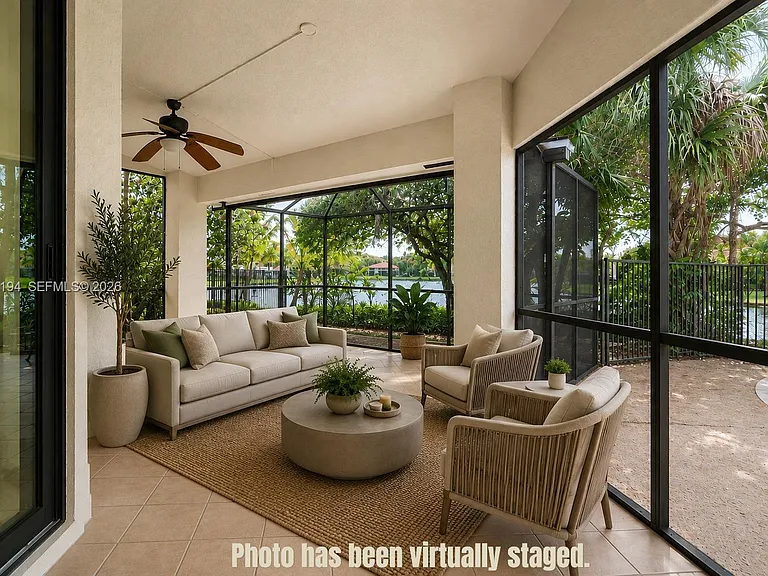 1087 Deerwood Ln — Photo 16