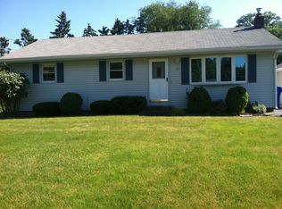 22 Raymond Rd, South Windsor, CT 06074