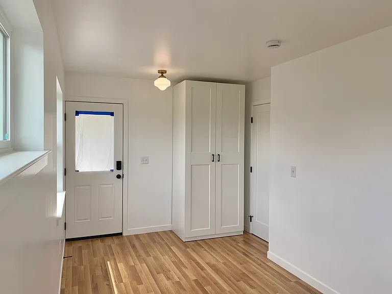 Bonus room private entrance door