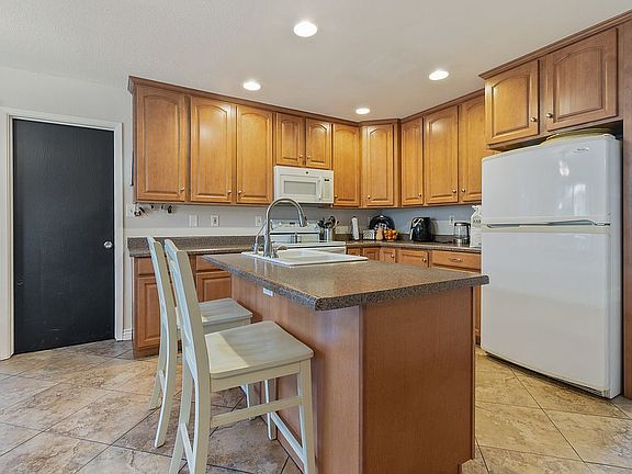 4th image of 3429 E Dragoon Ave