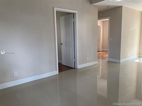 4th image of 1559 Springside Dr #1559