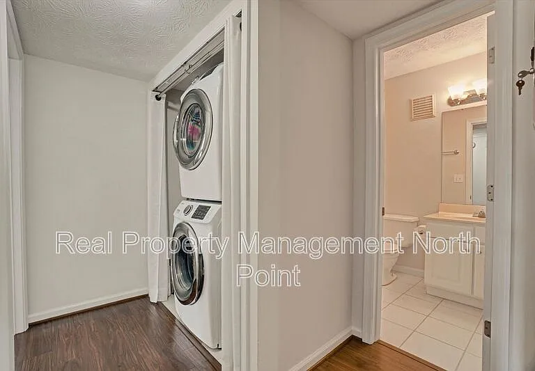 3513 Essex Ave — Photo 23