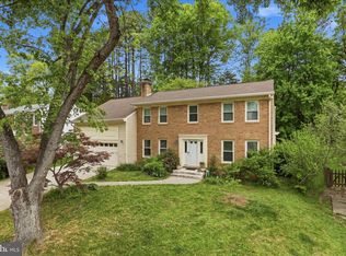 9008 Lake Braddock Dr, Burke, VA 22015