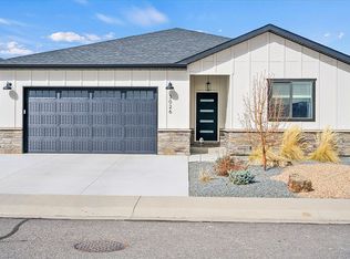 3026 Glacier Dr, Montrose, CO 81401