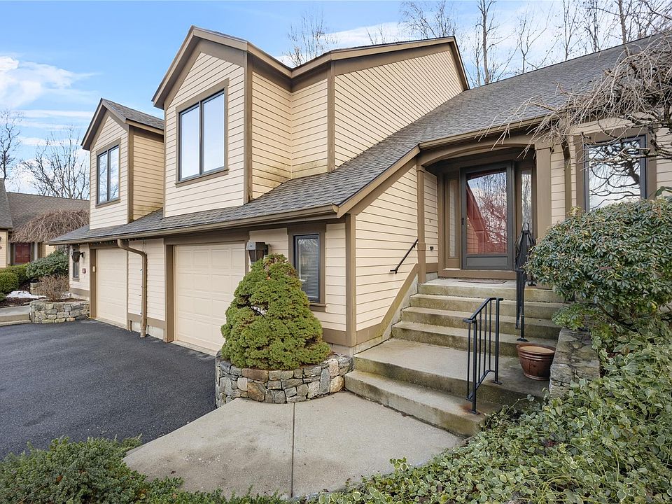 1st image of 402 Heritage Hills #B