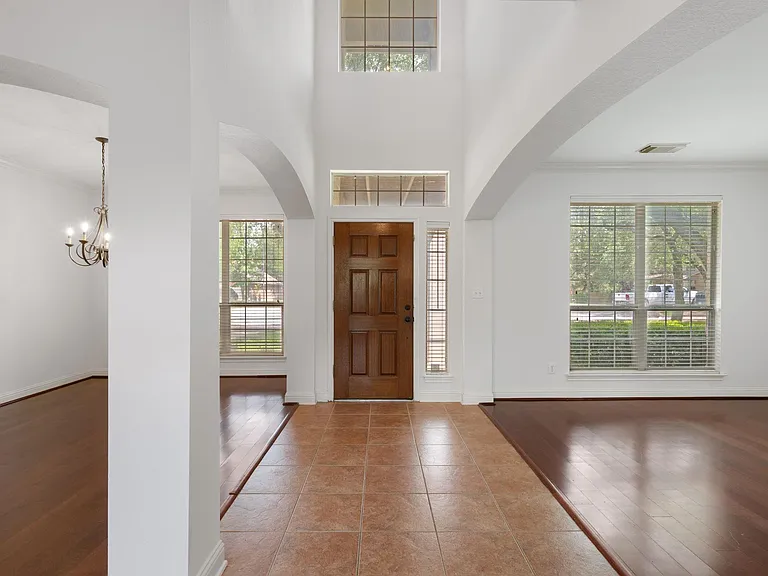 6920 Larue Belle Cv — Photo 4