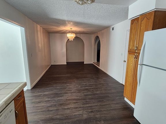 4th image of 6283 Sponson Ln