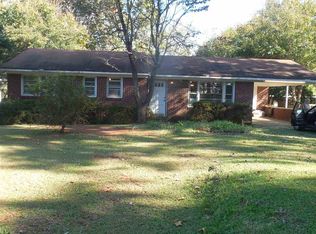 738 Greenhill Rd, Spartanburg, SC 29303