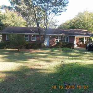 738 Greenhill Rd, Spartanburg, SC, 29303