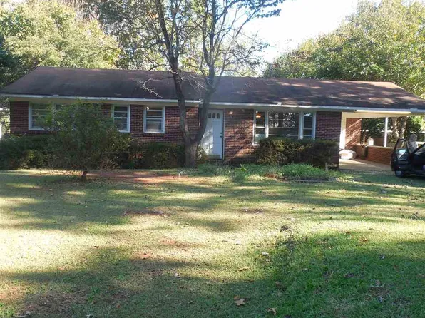 738 Greenhill Rd, Spartanburg, SC 29303