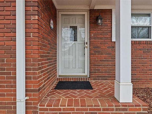 4th image of 2500 Sewell Mill Rd