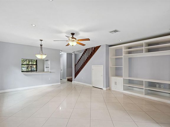3rd image of 484 Westree Lane #484
