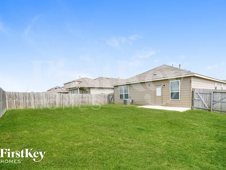 6503 Davenport Bay — Photo 15