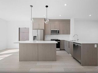 280 S Chelsea Rd #703, Chestermere, AB T1X1Z4