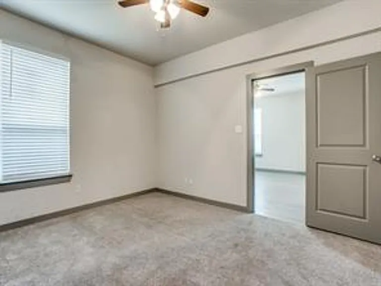10604 Tube Dr — Photo 41