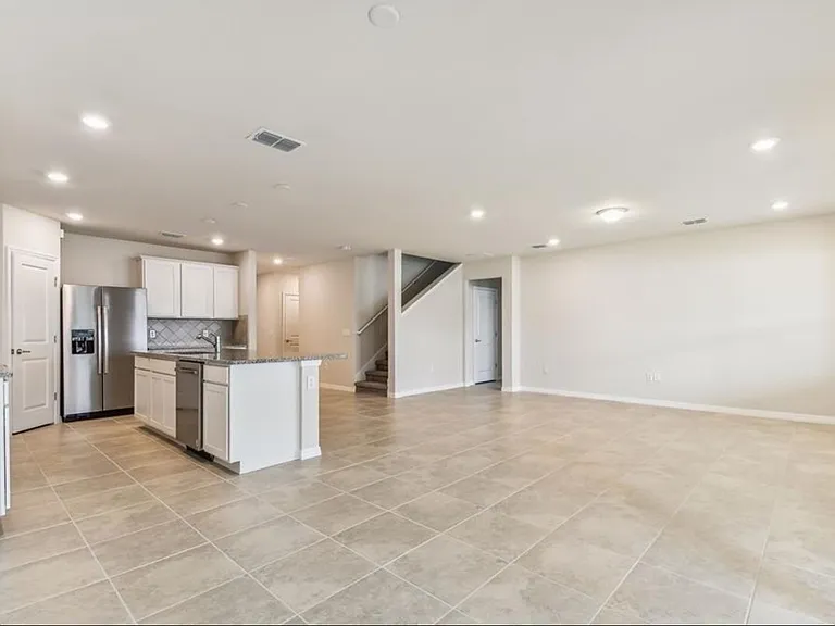 3895 Capri Coast Dr — Photo 3