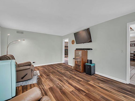 5th image of 22506 S Queens Ct