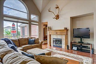 3rd image of 9416 Kimbell Dr