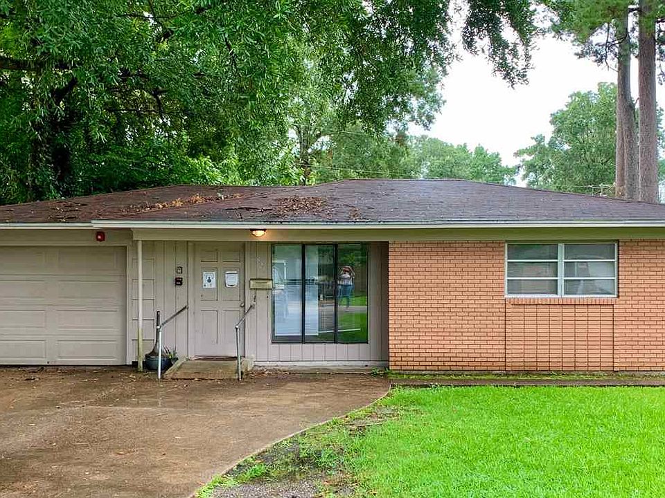 3825 Buckingham Row Beaumont TX 77706 Zillow