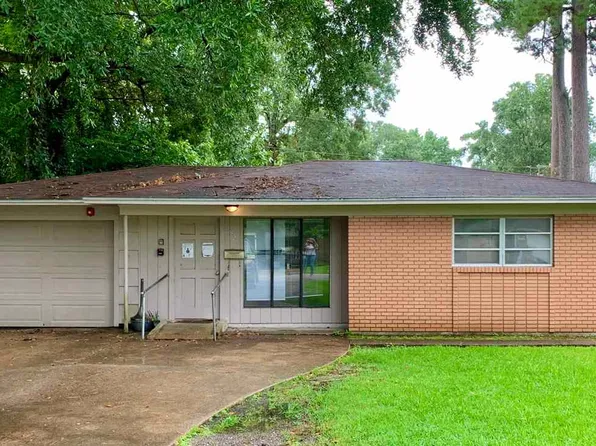 3825 Buckingham Row, Beaumont, TX 77706