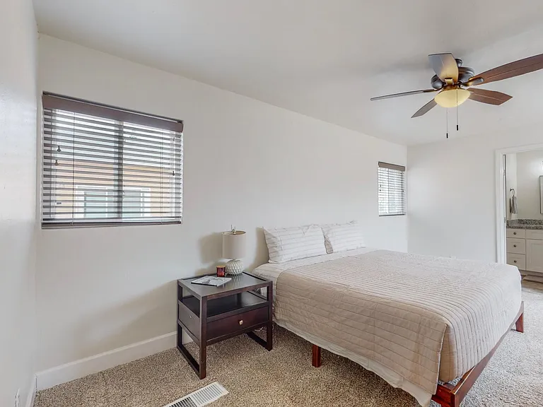 527 Gene Ave NW — Photo 21
