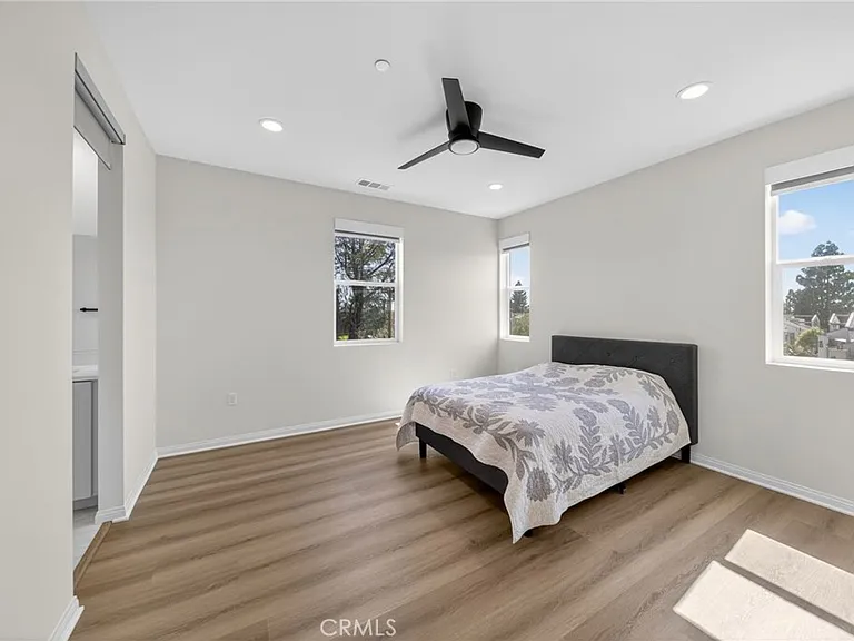 2410 E Agave St #9 — Photo 22