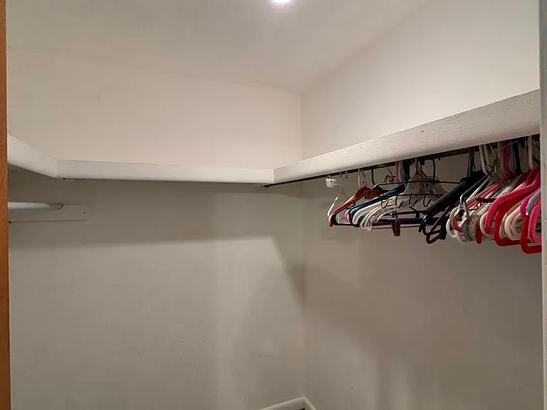 624 N Crooked Lake Dr — Photo 15
