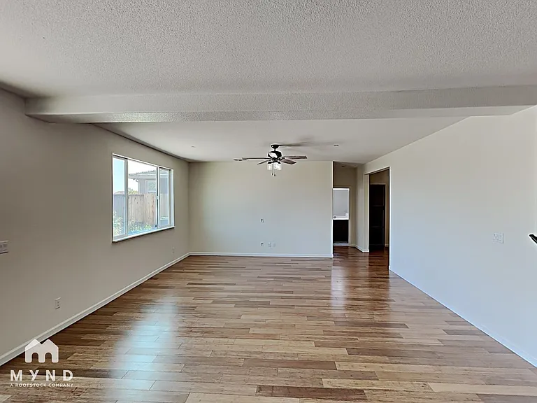 2367 Hancock Dr — Photo 6