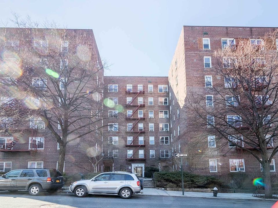 1st image of 3925 51st St APT 5E