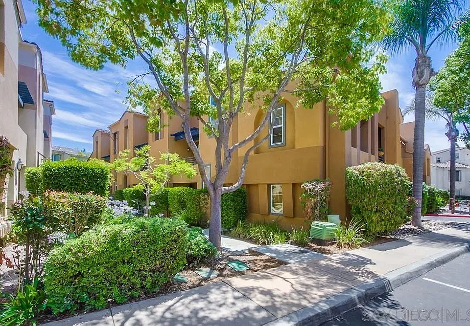 1st image of 2817 Escala Cir