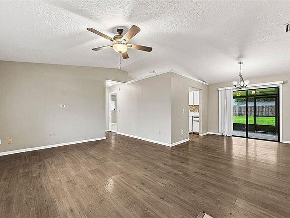 5th image of 709 CUXHAVEN STREET NW