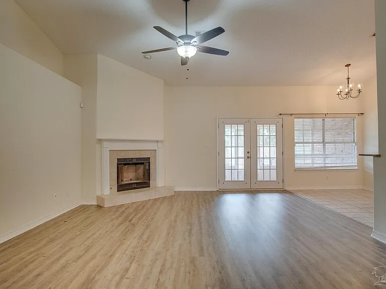 3012 Classic Dr — Photo 8