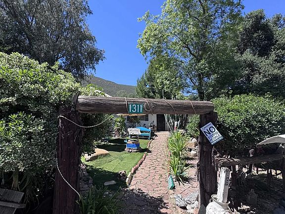 4th image of 1311 Sunny Acres Ave