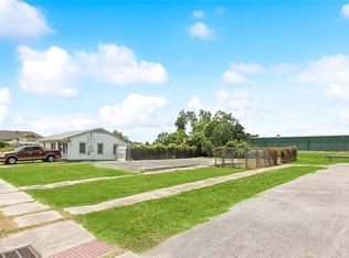 3200 Hero Dr, Gretna, LA 70053