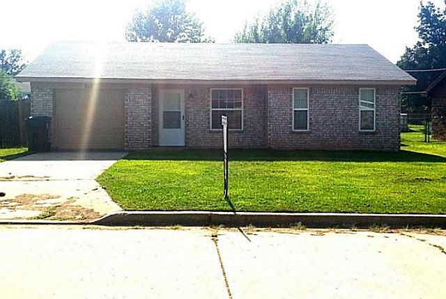 1st image of 318 Edd Dr