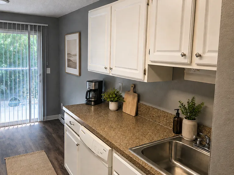 Orchard Park Apartments — Photo 24