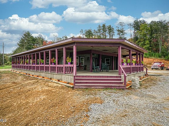 3rd image of 1001 Old Flynns Cove Rd