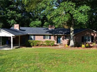 2847 Loch Dr, Winston Salem, NC 27106