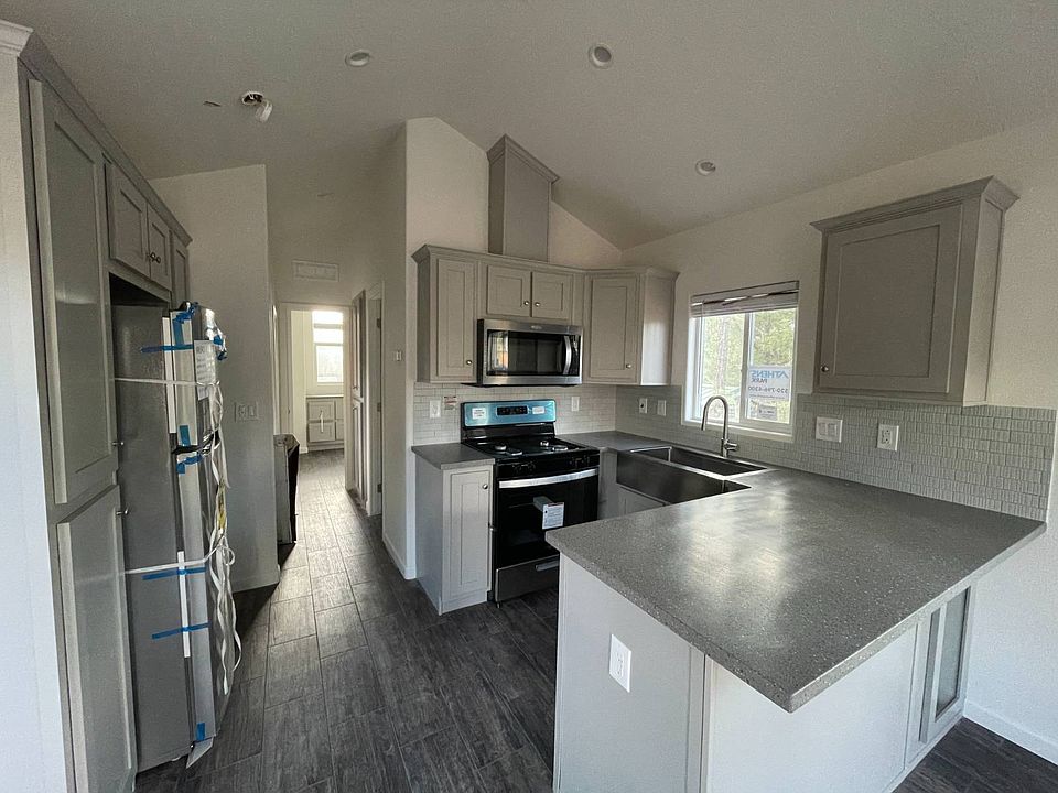 2nd image of 3851 Vacation Village Dr Unit 117