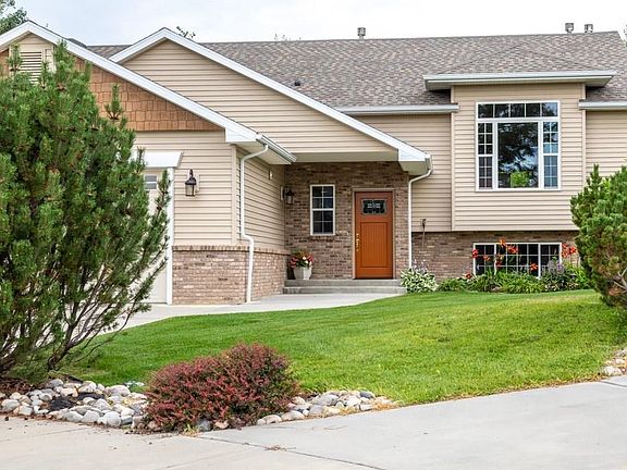 2nd image of 1812 Crystal Dr