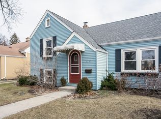 3147 Cleveland Ave, Brookfield, IL 60513