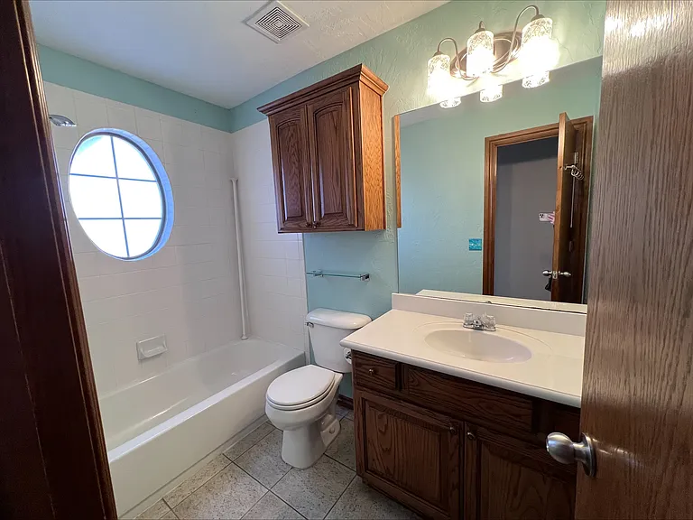 429 Daybreak Dr — Photo 12