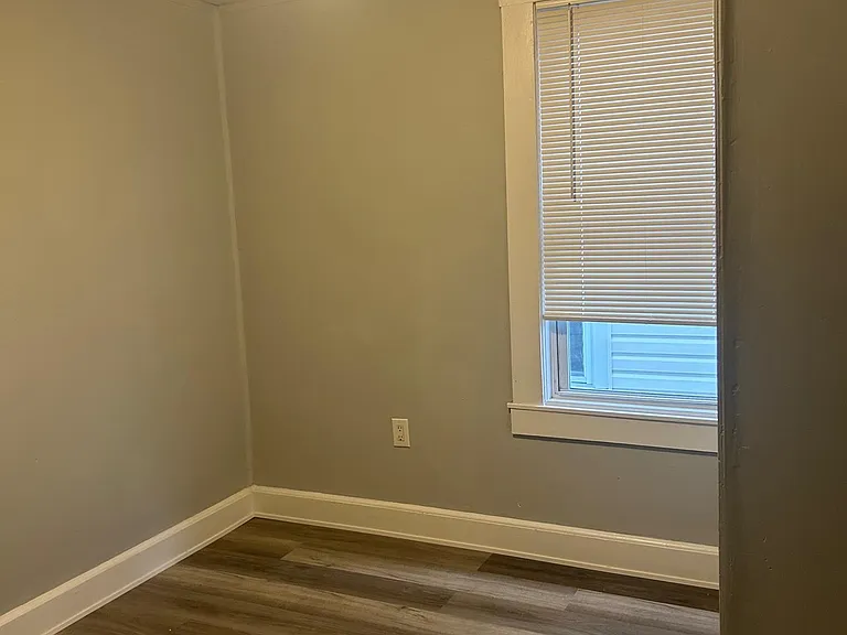 11 Leverett St — Photo 10